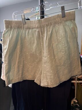 Forever 21 Cream Eyelet Embroidered High Waist Shorts